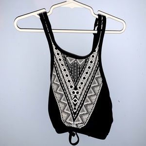 Black and white tribal pattern bikini top-women’s small(4/6) ~Brand:Time and Tru